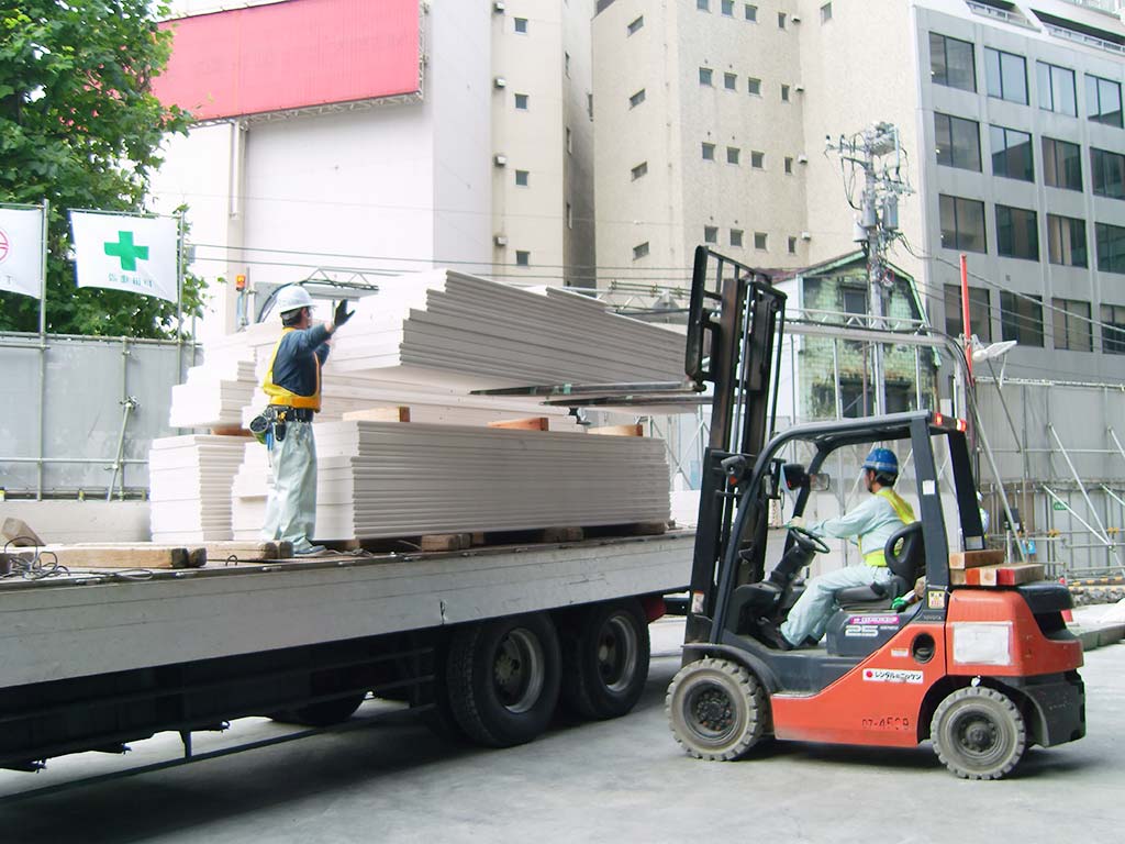 画像2:揚重センター